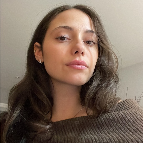 Meet your Posher, Leah - Picture 3 of 3